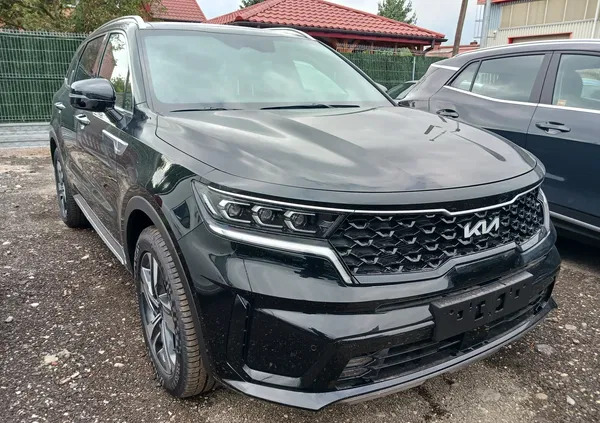 samochody osobowe Kia Sorento cena 247500 przebieg: 5, rok produkcji 2023 z Staszów